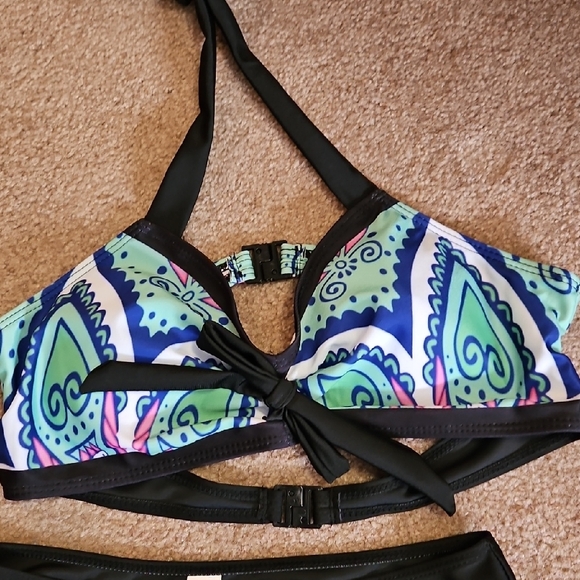 Colorful Patterned Bikini Set - Picture 2 of 5